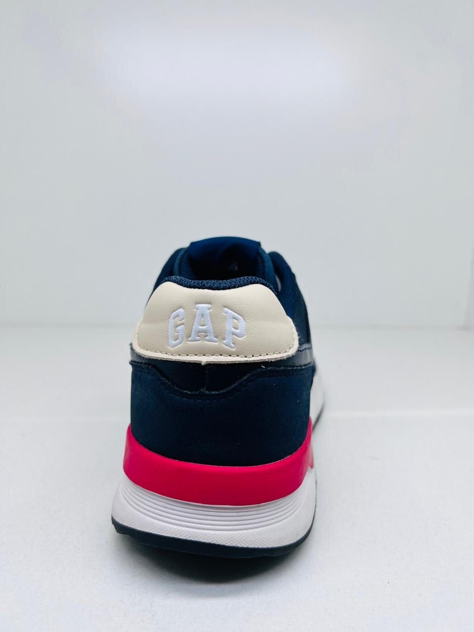 Gap gap Shoes Expo