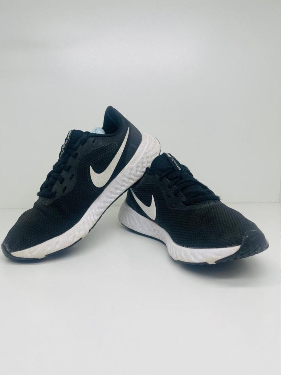 Nike Revolution nike revolution Shoes Expo