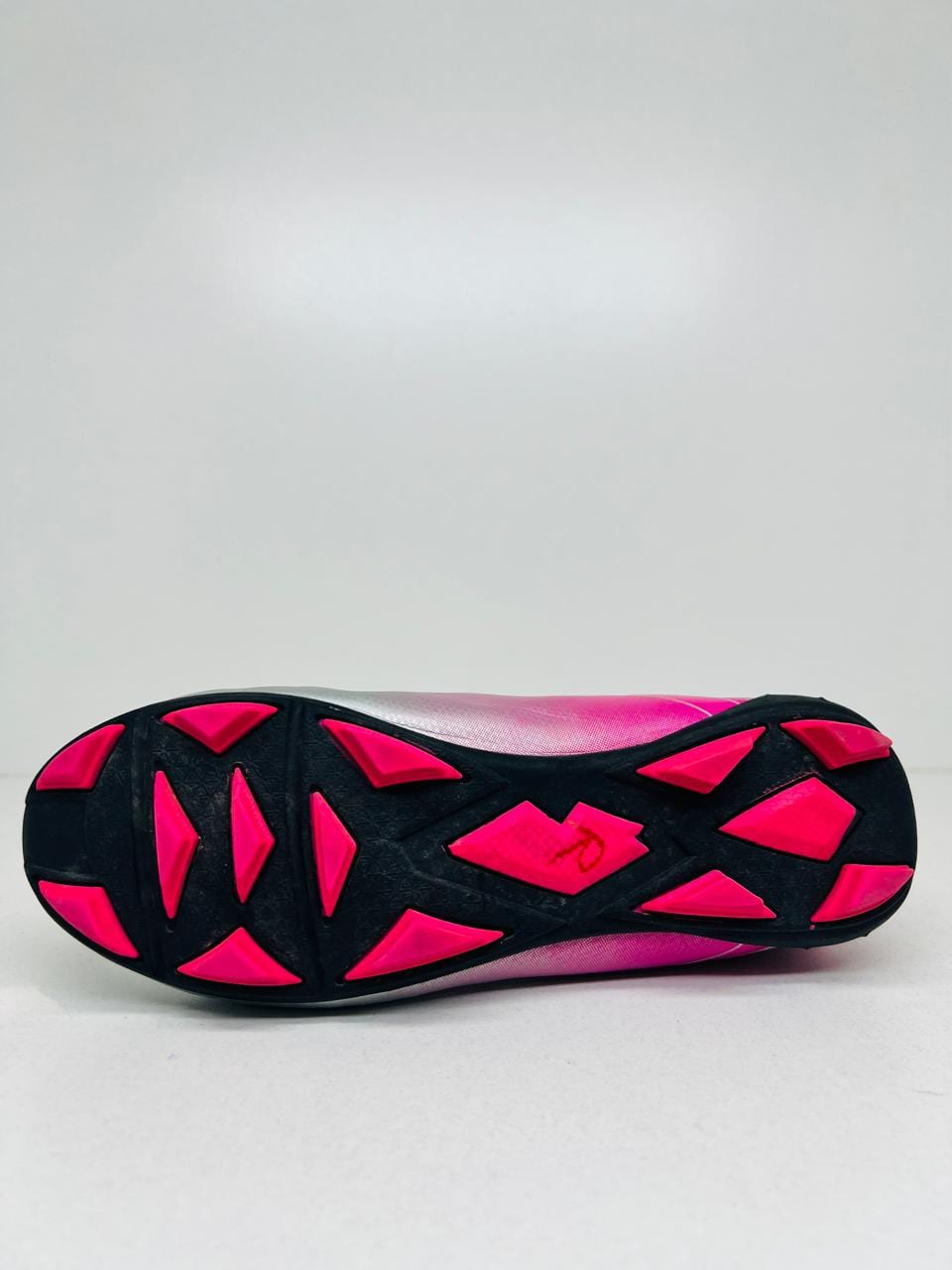 DSG Socker Cleats dsg soccer cleats Shoes Expo