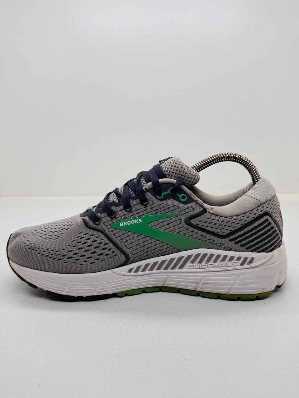 Brooks Ariel 20 ( 40.5 )