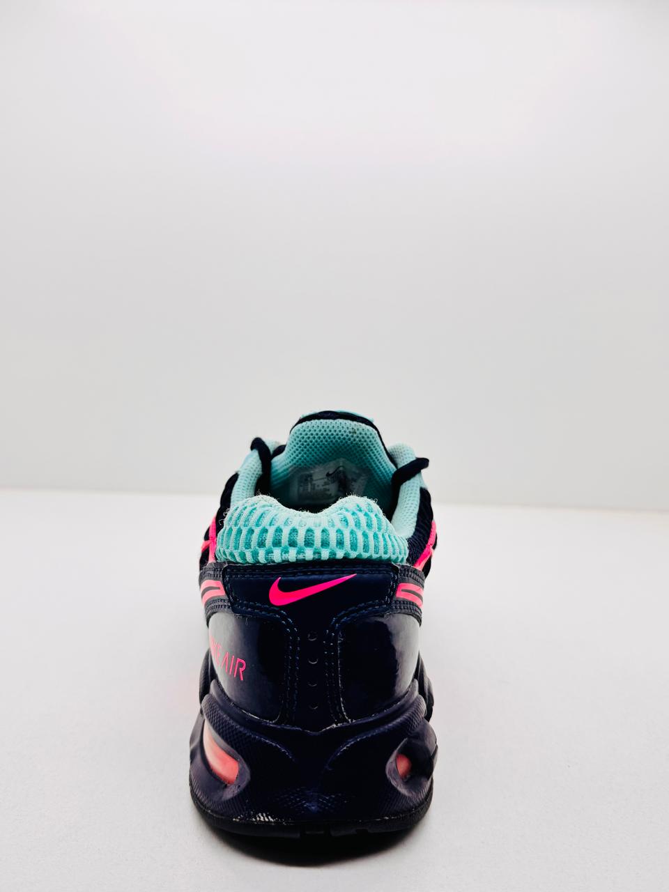 Nike Air Torch 4 Size (40)