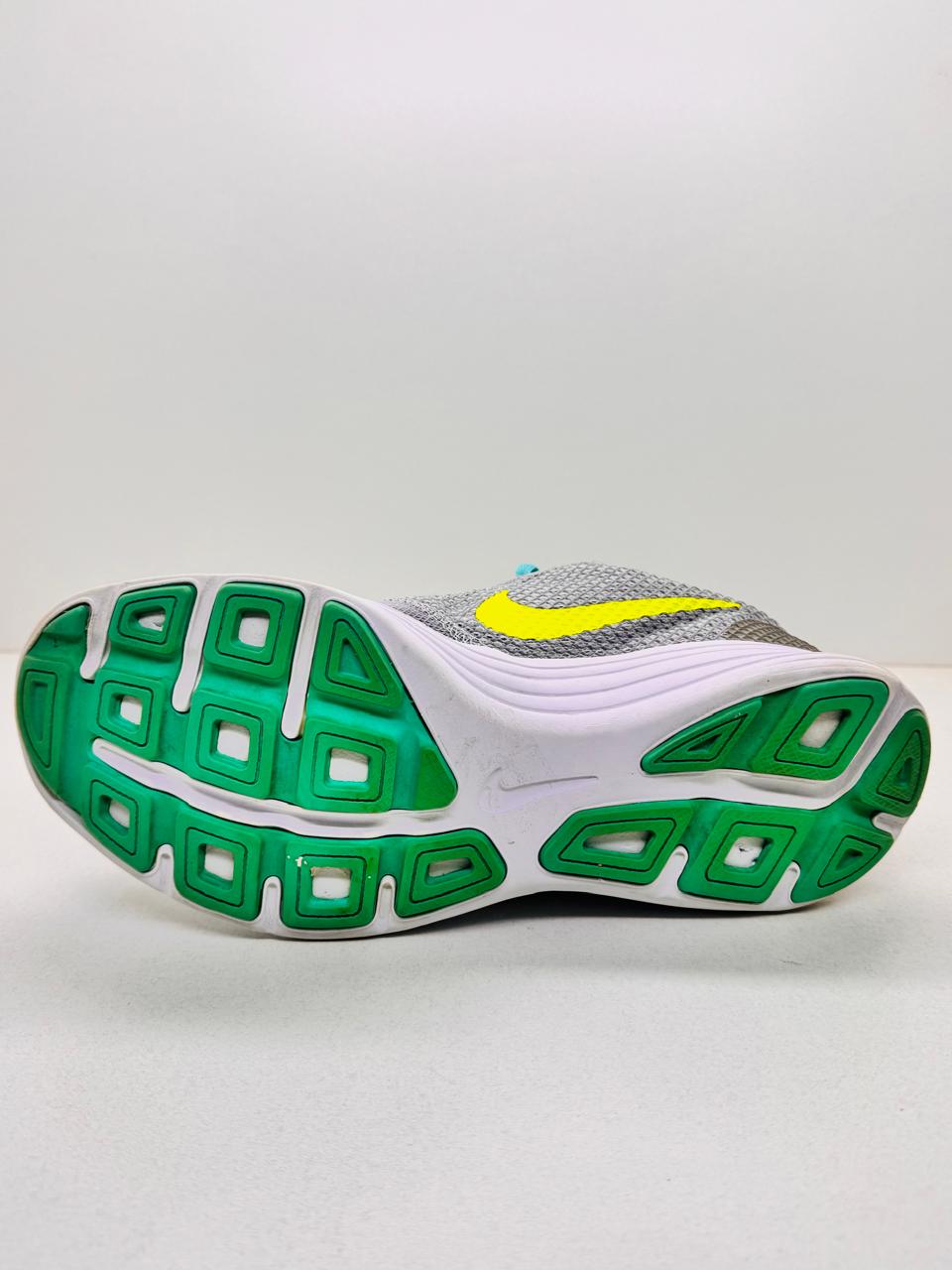 Nike Revolution 3