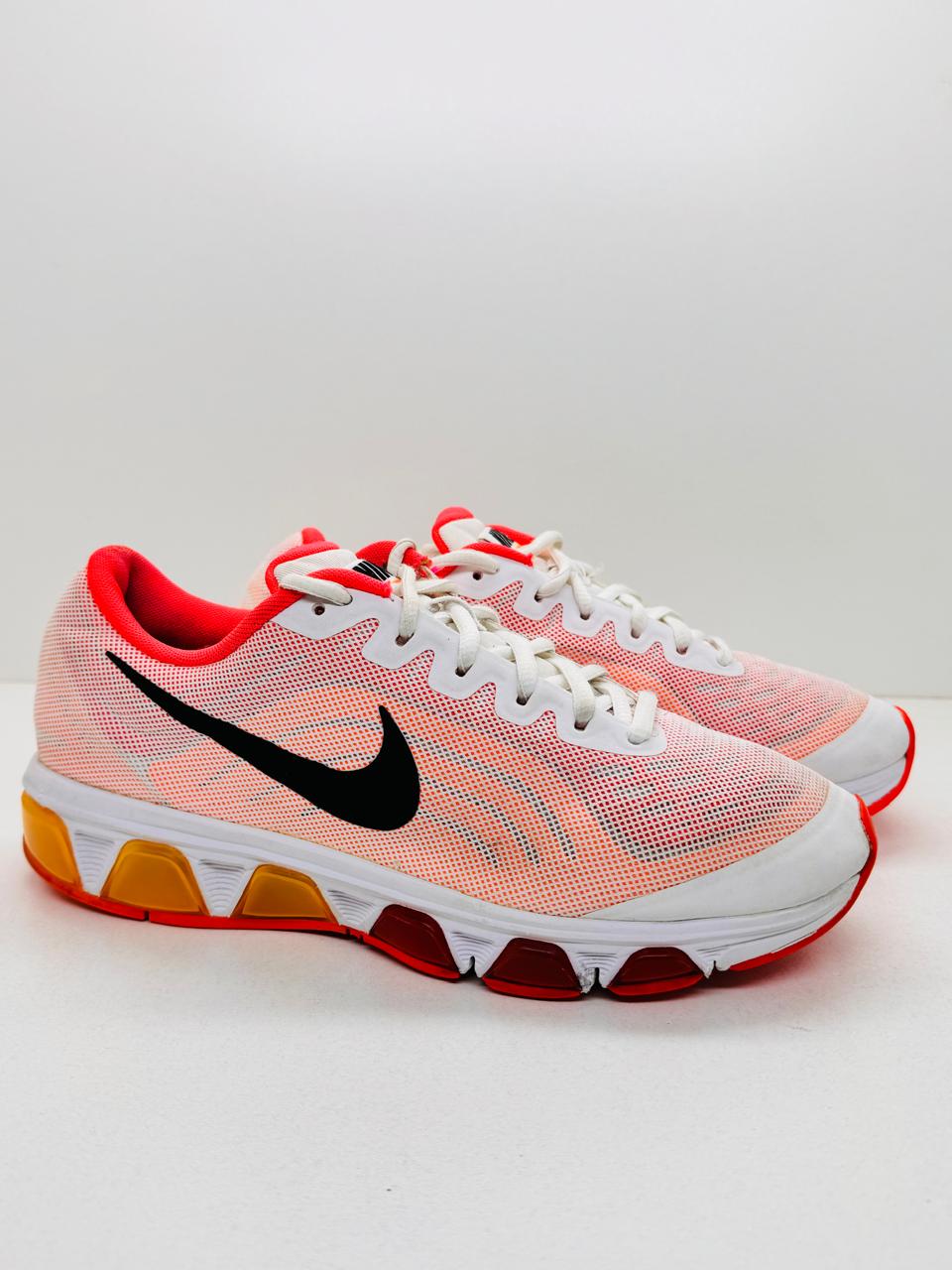Nike Tailwind 6