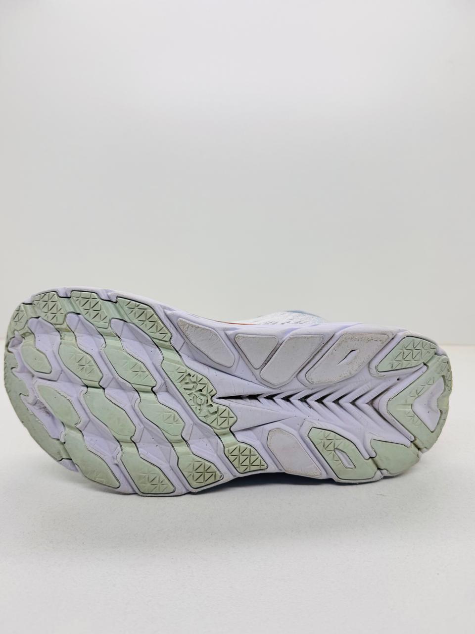 Hoka Clifton 8 size (40)