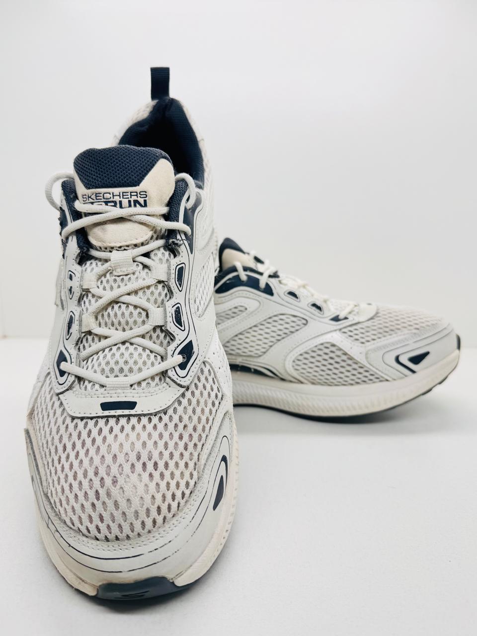 Sketchers Go Run Consistent