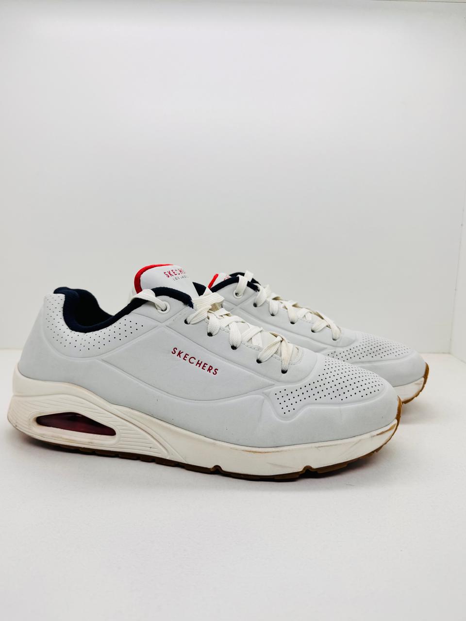 Sketchers UNO Stand On Air