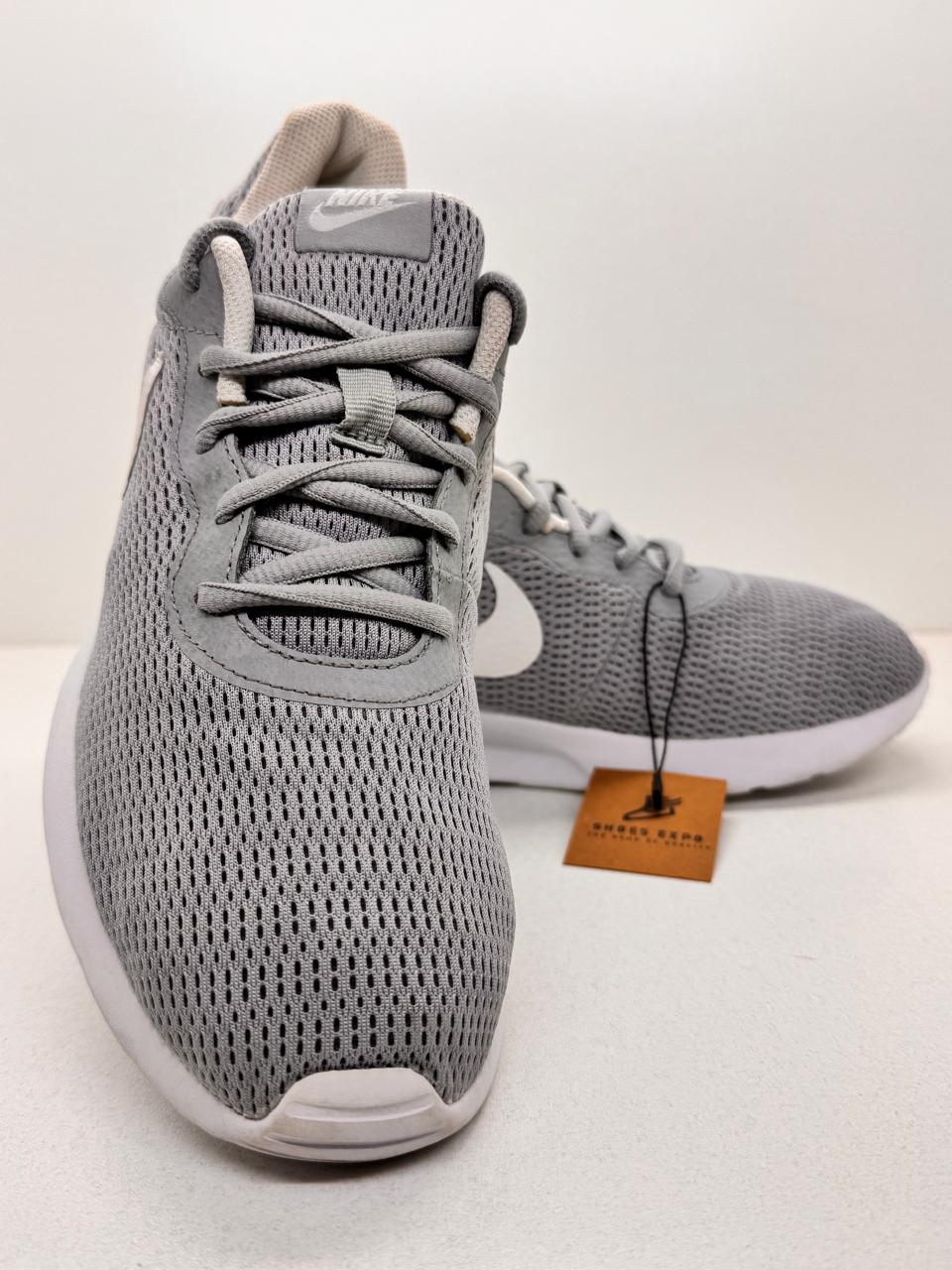 Nike Tanjun