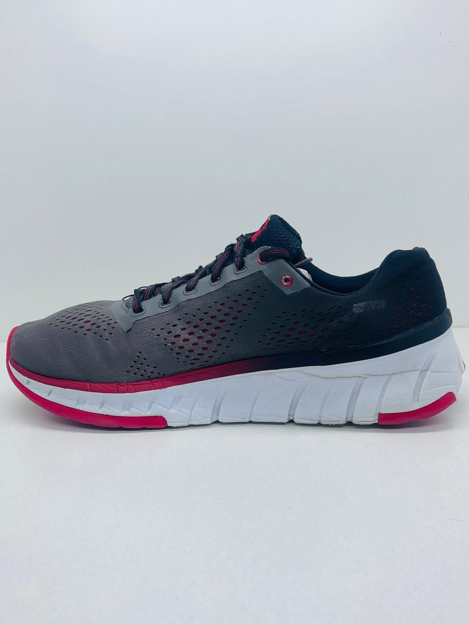 Hoka One One FL