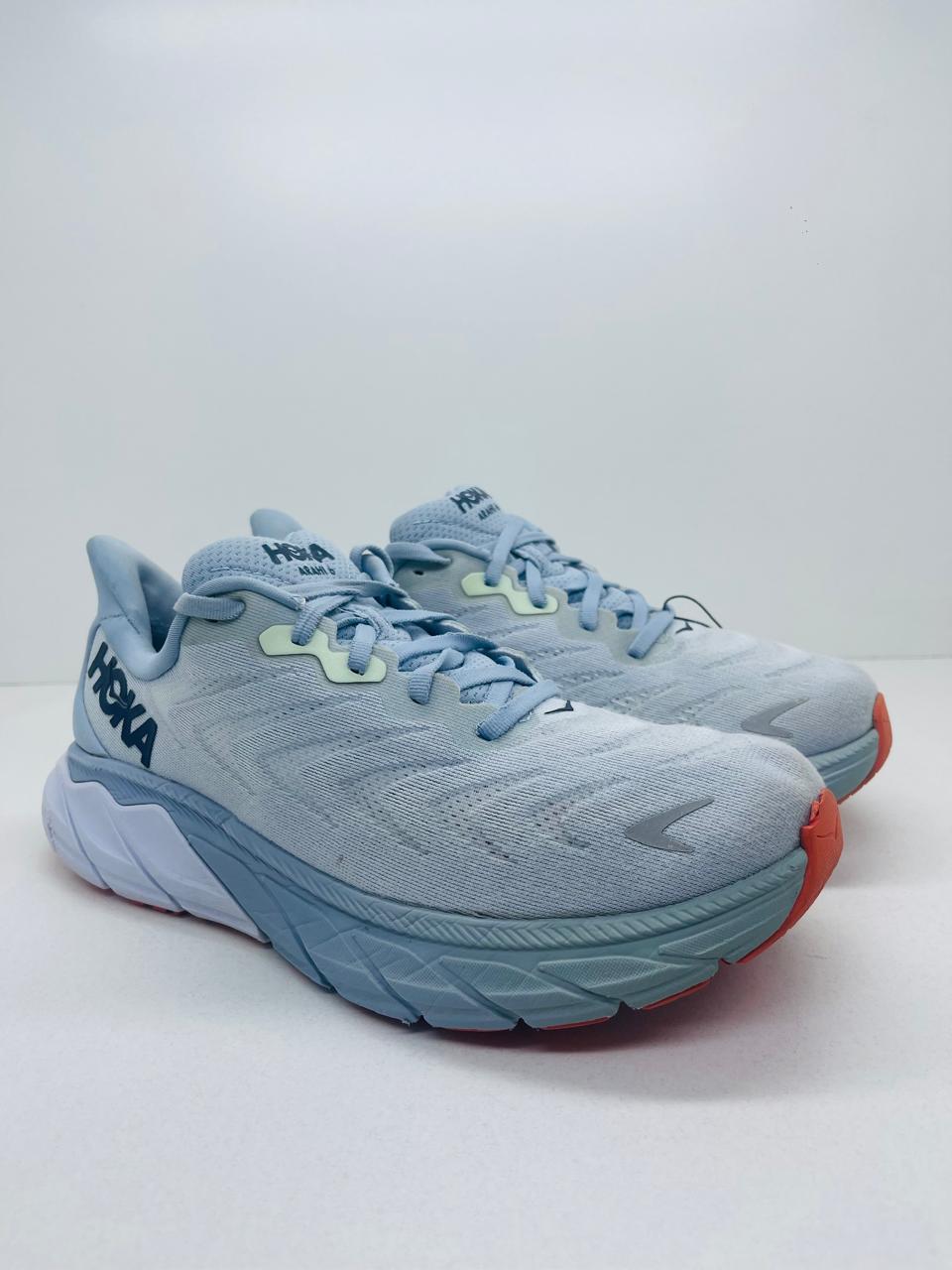 Hoka Arahi 6