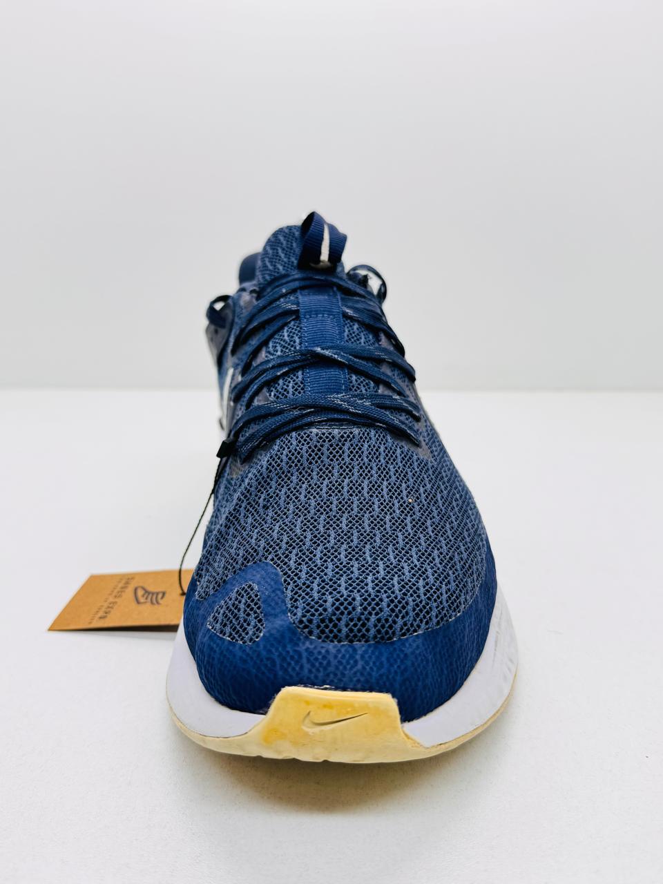 Nike Legend React 2