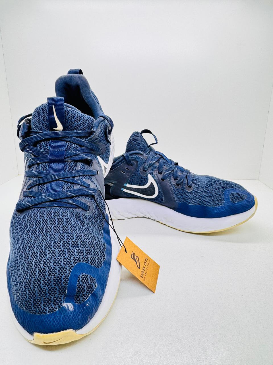 Nike Legend React 2