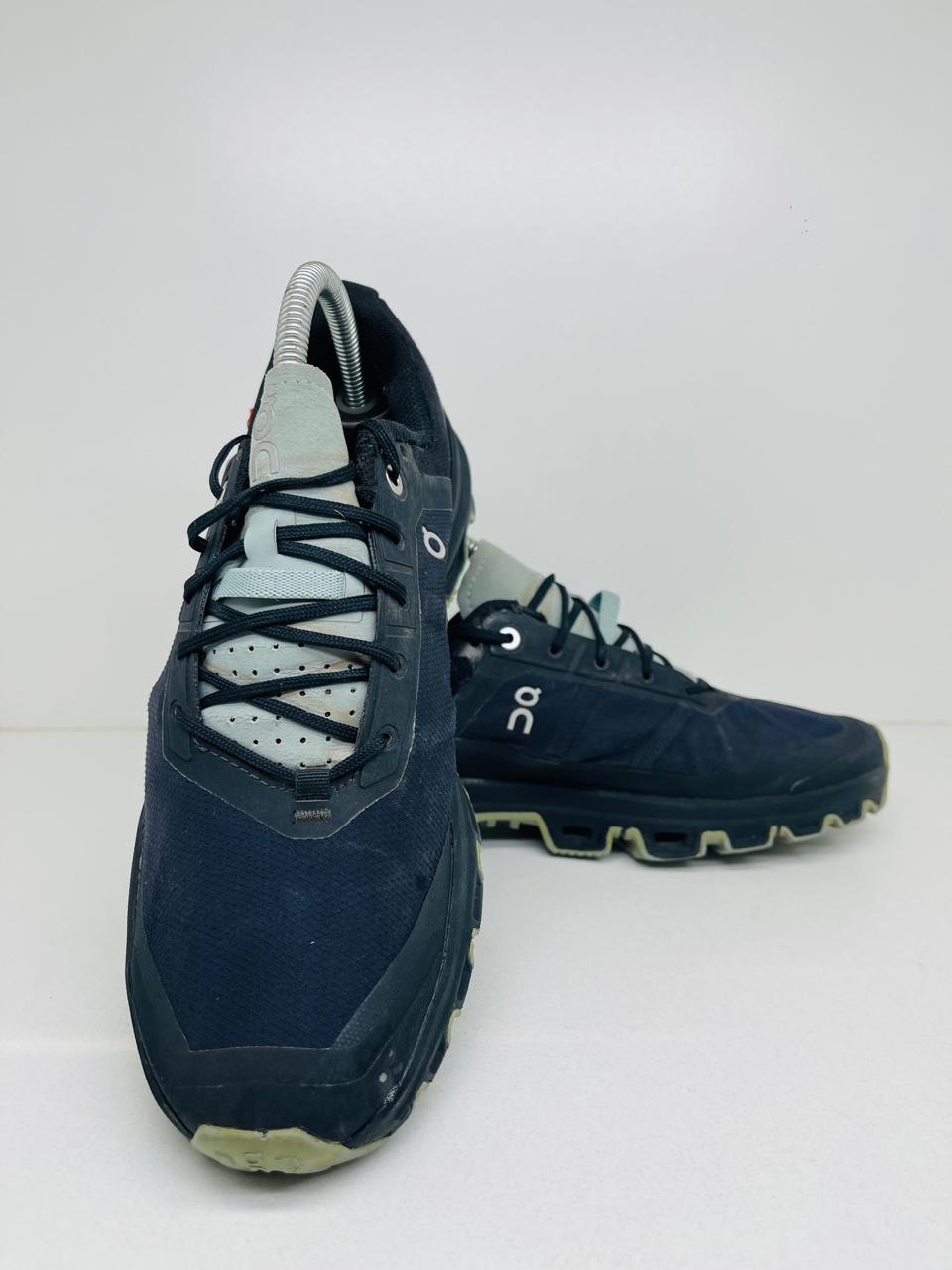ON Cloud Venture 32 Size (40.5)