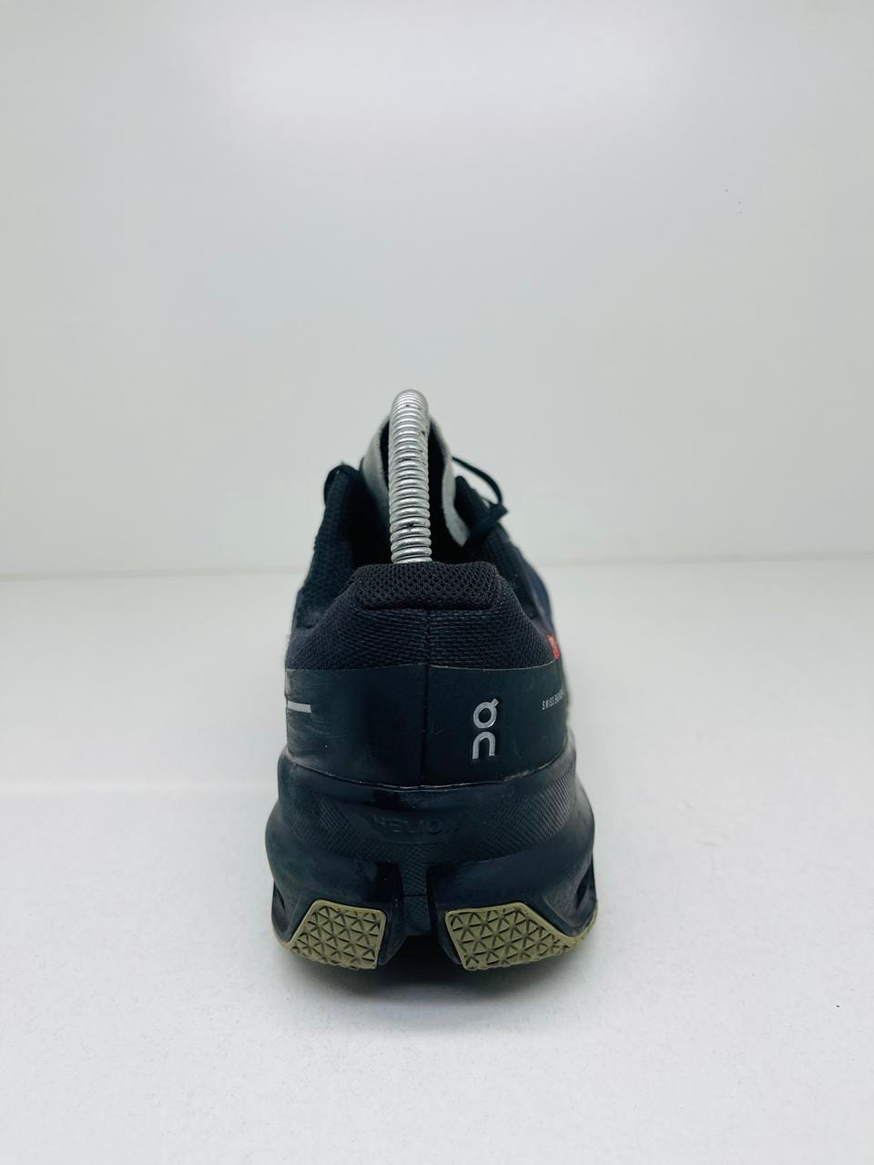 ON Cloud Venture 32 Size (40.5)