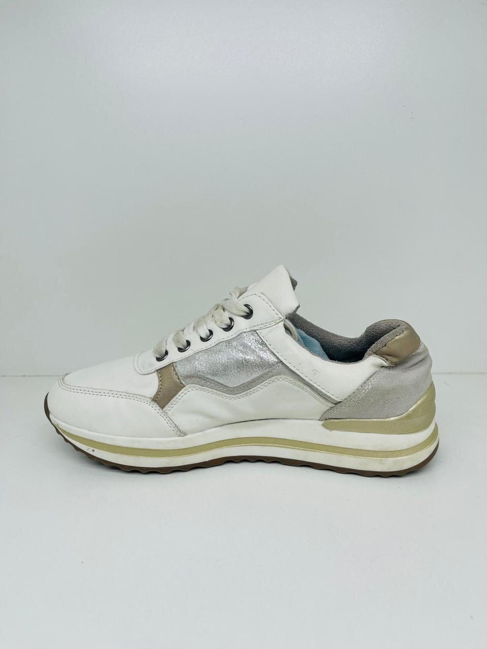 White Amine white amine Shoes Expo 