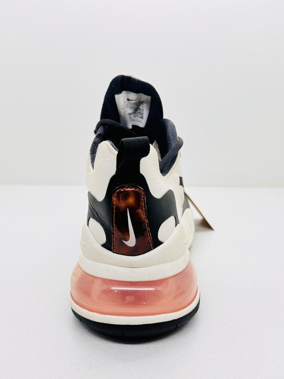 NIke Air  React  270 Size (40)