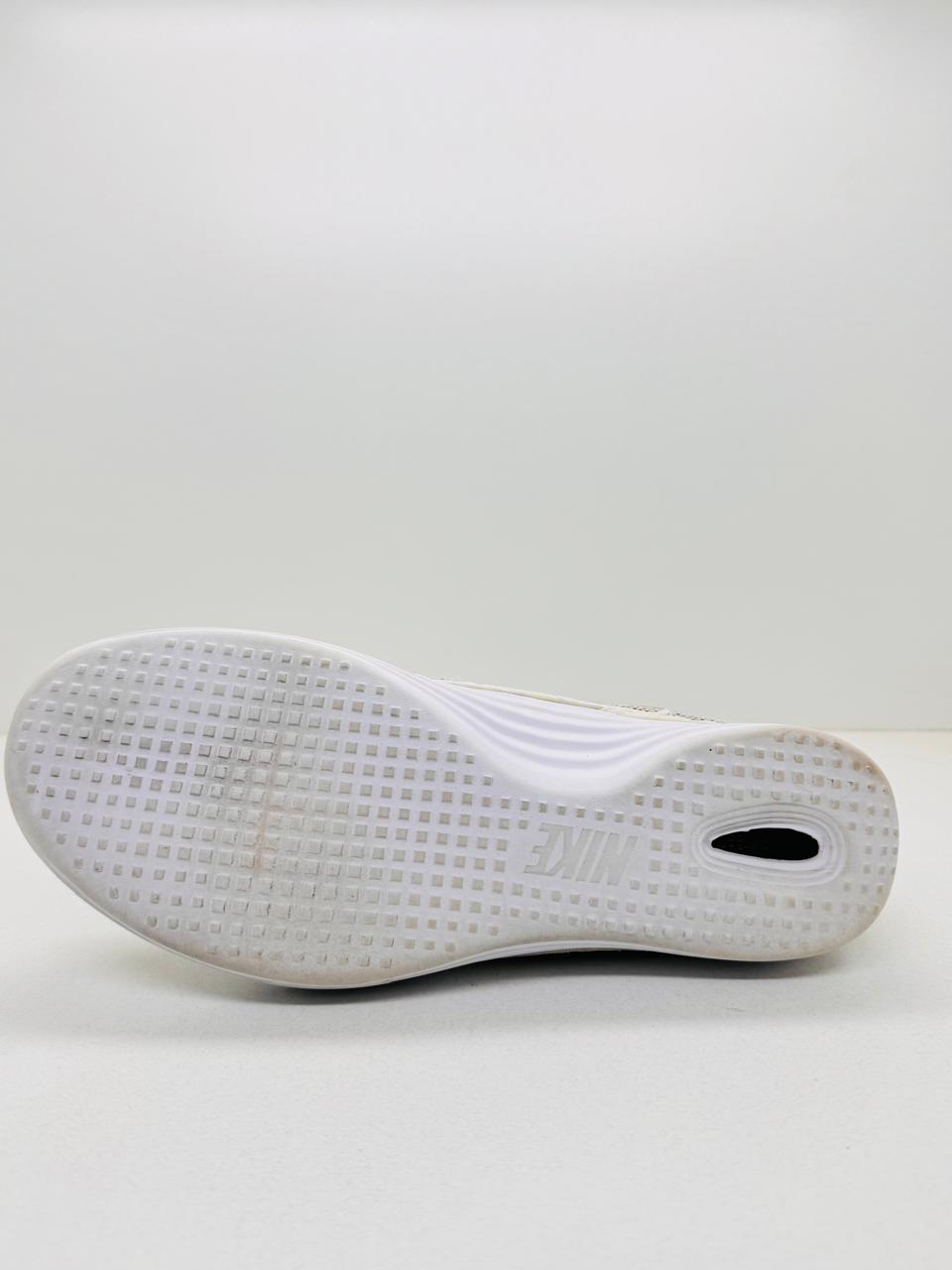 Nike Solarsoft Moccasin